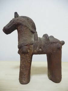 N68-71ふ　置物　馬　はにわ風　陶器　中古　高さ約20.4ｃｍ　（E2-3)