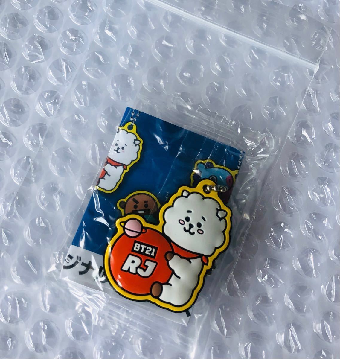 人気の贈り物が大集合 美品 サマンサベカ BT21 バッグチャーム
