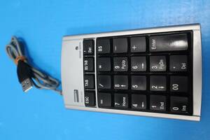 C3728 K L[ б/у ]SANWA Sanwa Supply USB HUB имеется цифровая клавиатура NT-6UH