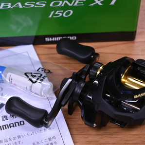 新品 正規品 シマノ(SHIMANO) バスワンXT 17 【150】 ベイトリール 釣り具 右ハンドル