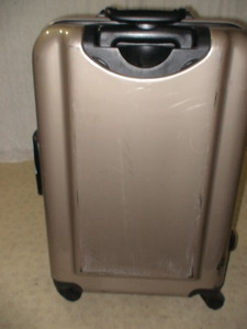 1106　C.Mode　ベージュ　 TSAロック付　スーツケース　キャリケース　旅行用　ビジネストラベルバック