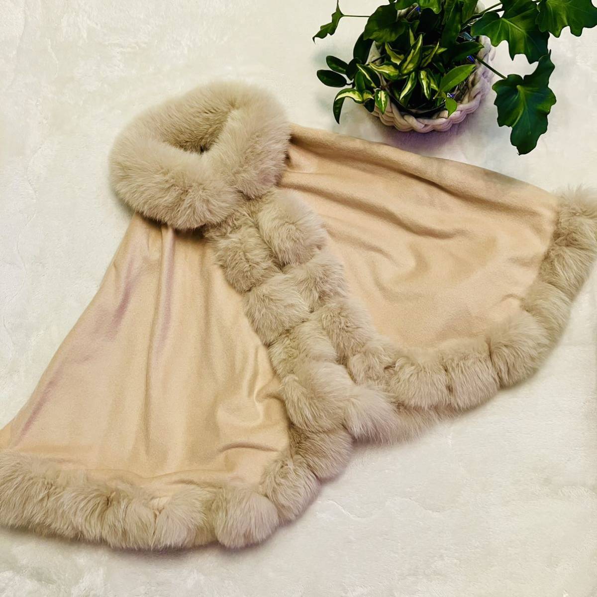ヤフオク! -「カシミア ポンチョ ファー」(レディースファッション) の