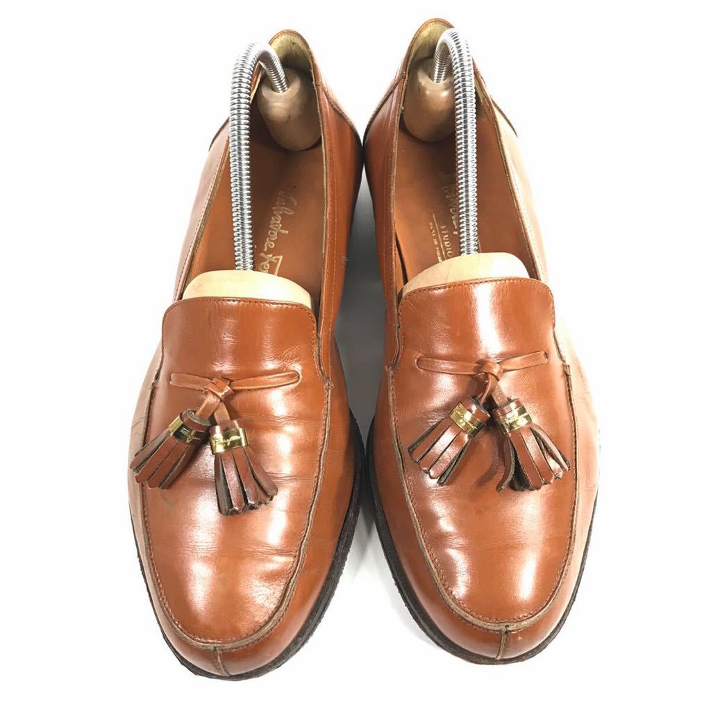 フェラガモいエナメル本革靴(ほぼ新品、1日のみ)-