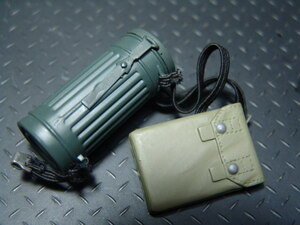 【 特価処分品 】1/6ドールパーツ：DRAGON製：WWII ドイツ軍 ガスマスク缶セット（ドラゴン初期品）