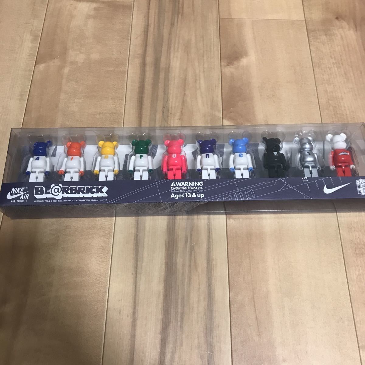 ヤフオク! -「nikeナイキ」(キューブリック、ベアブリック ...