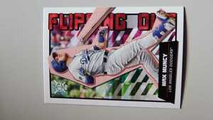2020 Topps Big League Flipping Out Max Muncy