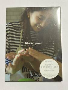 [ shrink unopened ]life is good higashi .... ... family .... every day Takeuchi . two beautiful person blooming series photoalbum as good as new 
