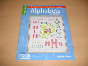 洋書・クロスステッチ・Alphabets to Stitch・Leisure Arts社のアルファベットのデザイン集です