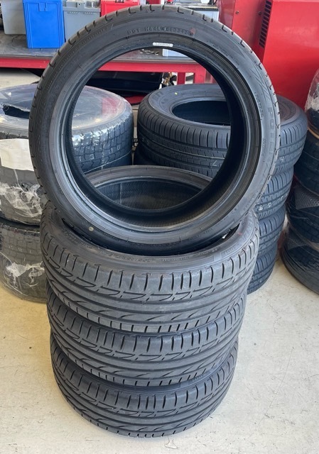 205/45R17 新品未使用 タイヤ 4本セット 送料無料!17インチ