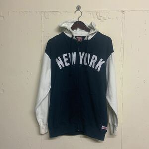 ニューヨークヤンキースStitchesスウェットパーカーフルジップパーカー古着MLBメンズＭ