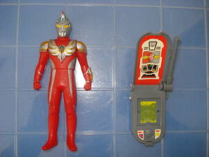 2 point together Ultraman Max sofvi dash pad 2005 year telecast at that time goods? Shokugan? details unknown version right equipped used * junk treatment ...