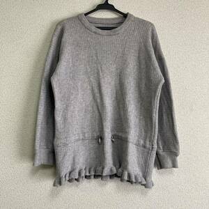 【即納】 レディース 裾フリルクルーネックニットプルオーバー セーター グレー