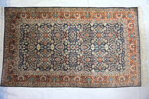 ☆ペルシャ絨毯 イラン・クム産 シルク地 約９０.５ｃｍｘ約１５２ｃｍ 茶・紺・花・５０～６０年前作製の絨毯です！