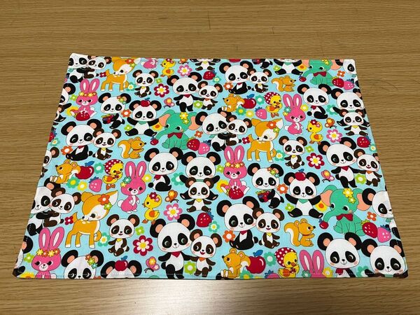 306パンダのランチョンマット(水色)