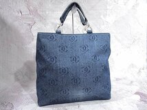 ◆美品◆CHANEL シャネル◆トートバッグ ハンドバッグ A4可 デニム ココマーク入り プラチェーン ポーチ Gカード シール 保存袋付き 希少_画像3