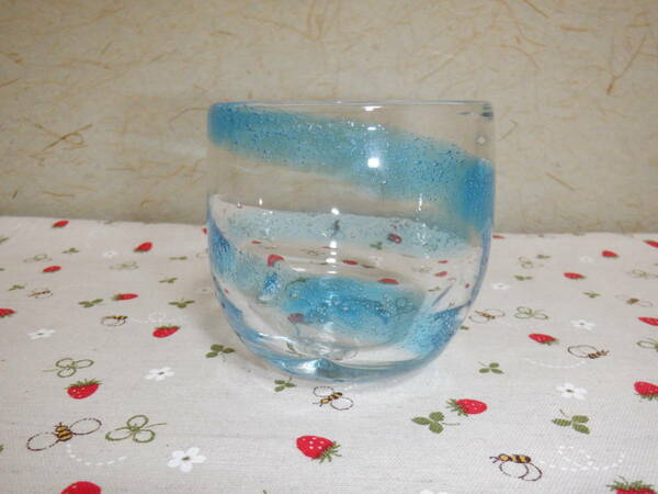 Ｂ１１『手づくりガラス　ブルーラインの泡グラス　樽型　琉球グラス』～箱なし　６