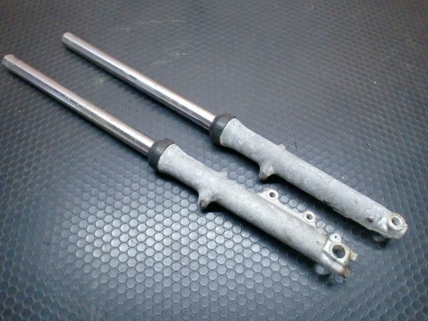 スズキ GSX250E 刀 ゴキ ザリ フロントフォーク キャリパー