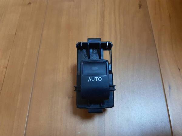 レクサス CT200h 純正 パワーウインドウスイッチ 助手席側