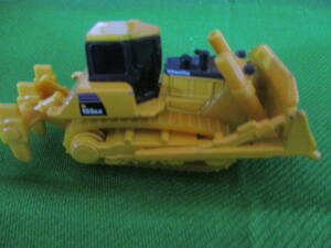 ■ Tomy Tomica Komatsu Bulldozer Heavy Machinery Play D-155AX-6 №56 S = 1/139 Желто-гусеничная лезвия подвижное лезвие