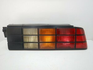 * Chevrolet Camaro 3rd 91 year CF24A 5.0L right tail lamp ( stock No:39536) (3400) *