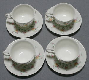 ★NARUMI BONE CHINA　ナルミ　ボーン　チャイナ　カップ＆ソーサー　4客　花柄　中古品　日本製★