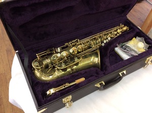 u39310　ヘインリッチ　Heinrich アルトサックス　傷み多　中古