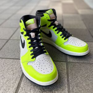 正規品 【us9】 NIKE ナイキ AIR JORDAN1 RETRO HGIH OG エアジョーダン1 レトロ ハイ AJ1 オリジナル 27cm ネオンカラー VOLT (AJ82)