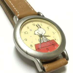 [ б/у товар * батарейка новый товар заменен ] Peanuts Snoopy наручные часы герой часы 