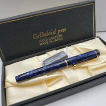 【未使用】万年筆 セルロイドペン Celluloid pen 替インク付き ケース付き 全長12cm 日本製 手造り 青系 ブルー ※執筆未確認 【プm1345】_画像1