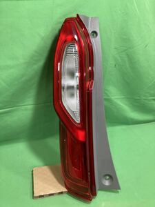 ホンダ N-BOX スタンダード系 JF3 JF4 後期用 左テールライト LED 洗車傷程度です イチコー D274 刻印H 個人宅配送不可