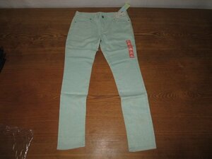 Z4732送料無料【ユニクロ UNIQLO g.u.ケミカル カラー スキニー W:73】新品 ストレッチ ボトム 女 ライトグリーン