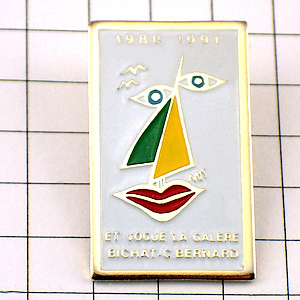  pin badge * face. shape. yacht boat * France limitation pin z* rare . Vintage thing pin bachi