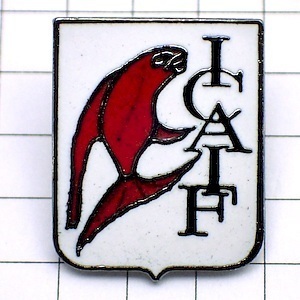  pin badge * red fish. . chapter * France limitation pin z* rare . Vintage thing pin bachi