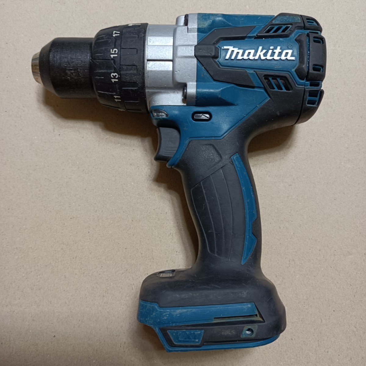 マキタ HP001G 40v 振動ドライバドリル makita｜PayPayフリマ