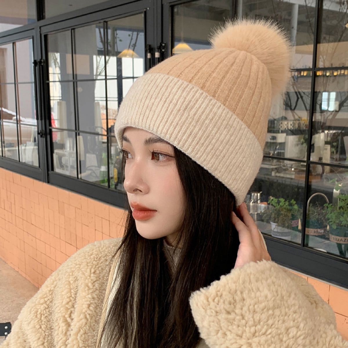 高級素材使用ブランド SALE♡ 人気 韓国 ニットキャップ ネックウォーマー一体型 ポンポン付き 茶 SALE♡ 人気!韓国 ニットキャップ ネックウォーマー一体型 ポンポン付き 茶