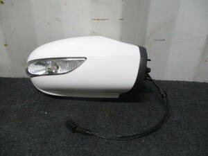 *W169 Mercedes A Class right door mirror!*