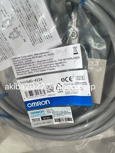 新品★OMRON/オムロン 　D4C-4224　小型セーフティ スイッチ　 保証付き　