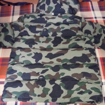 BAPE 　ファーストカモダウンジャケット　Ｓサイズ　新品　シャーク　グリーンカラー　ベイプ　A BATHING APE エイプ　_画像6