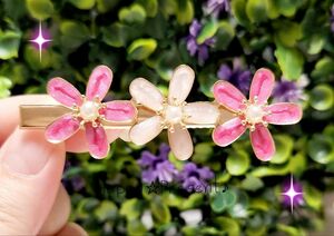 大人可愛い華やかflowerパールのヘアクリップ　ピンク　女子力　ハンドメイドアクセサリー　プレゼント　ギフトラッピング　花　限定