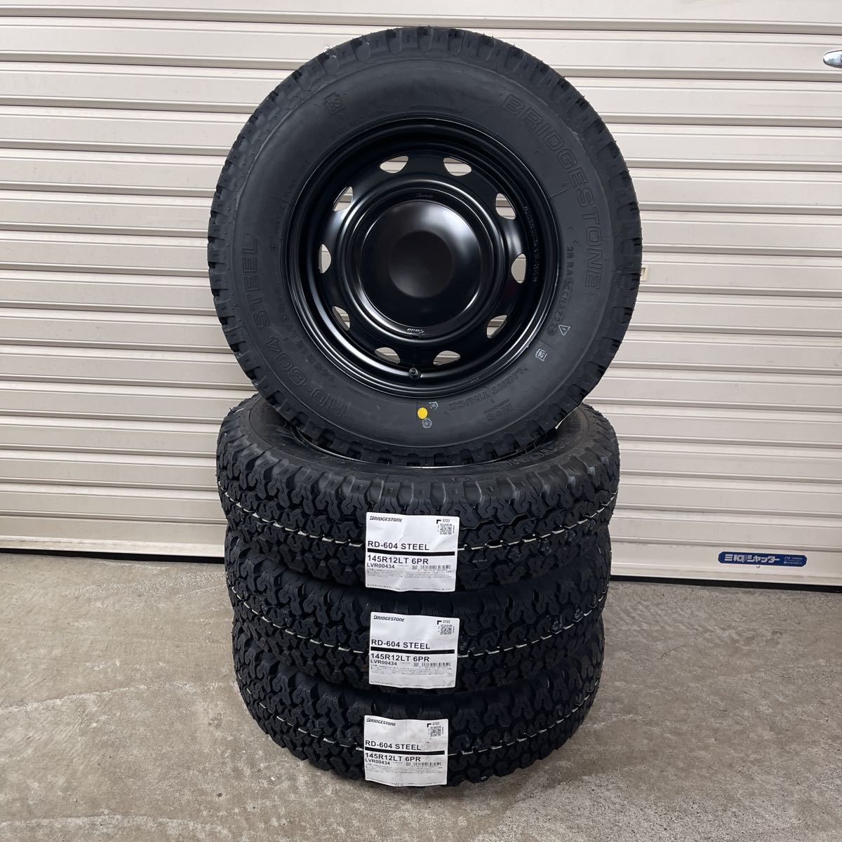 ネオキャロ 12×3.5J マッドスター 145/80R12 4本セット-