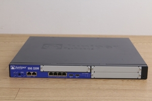 【Juniper】（SSG320M）ファイアウォール　2009年製　現状品　管ざ6906