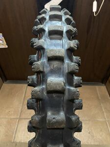 中古MCタイヤ 2022年製造 DUNLOP GEOMAX MX33 110/90-19 ダンロップ ジオマックス 110 90 19 1622 K2938