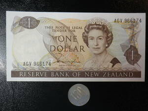  New Zealand 1 dollar . unused p-169a