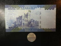 タンザニア 2010年 1000 Shillings　未使用_画像2
