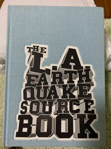 ☆「THE L.A. EARTHQUAKE SOURCE BOOK」洋書 2008 Art Center College of Design 金属飾スピン