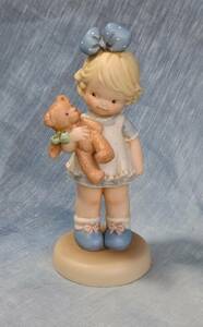 マーベル ルーシー アトウェル メモリー オブ イエスタデー エネスコ社 女の子 お人形 思い出を抱きしめて 陶器人形 置物 限定 レア