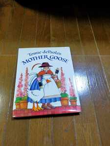 Tomie dePaolas MATHERGOOSE иностранная книга 