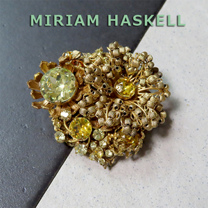 * Miriam Haskell : gold. flower many. brooch : Vintage costume jewelry 