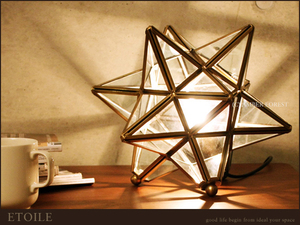 TableLight ■ Etoile ■ [T1] Diclasse Etoile Lamp