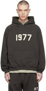 新品 (FOG) FEAR OF GOD ESSENTIALS フォグ フィア オブ ゴッド エッセンシャルズ 1977 フーディー パーカー ブラック サイズXL